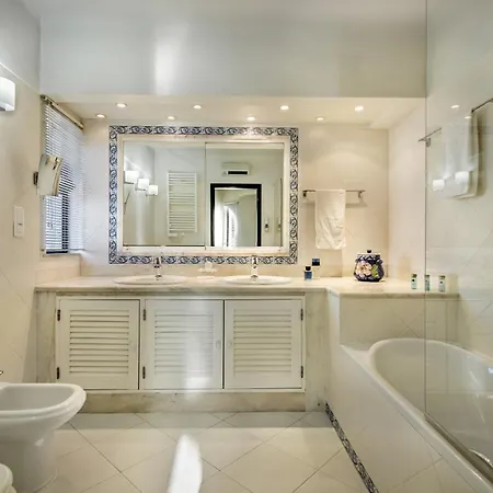 Mng Elliott24 Villa *